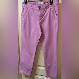 Old Navy Women’s Boyfriend Cropped Cotton/Spandex Chinos Pants in Lavender